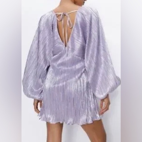 Nasty Gal Lilac Metallic Pleated Balloon Sleeve Mini Dress W4 - Picture 2 of 12